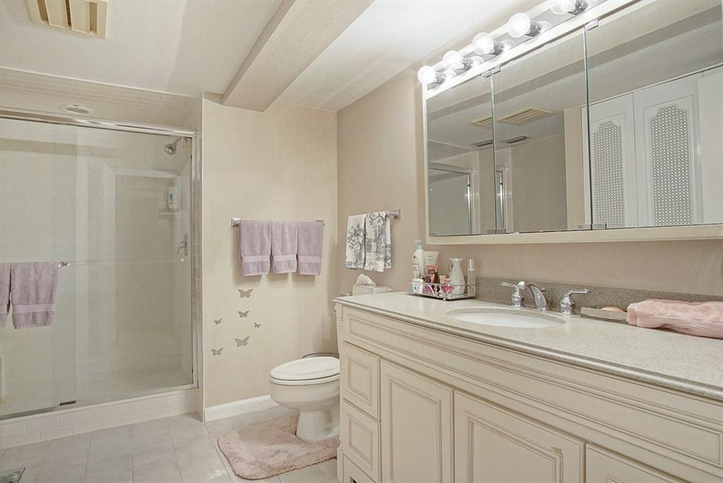 1800 SE Saint Lucie Boulevard 10108