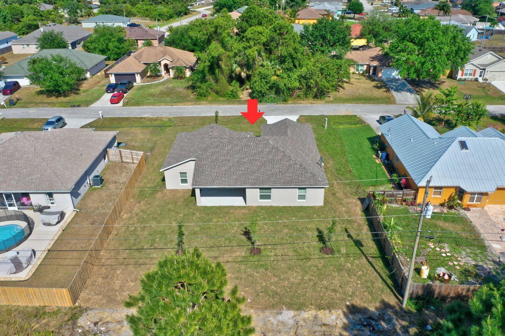 1010 SW Calmar Avenue