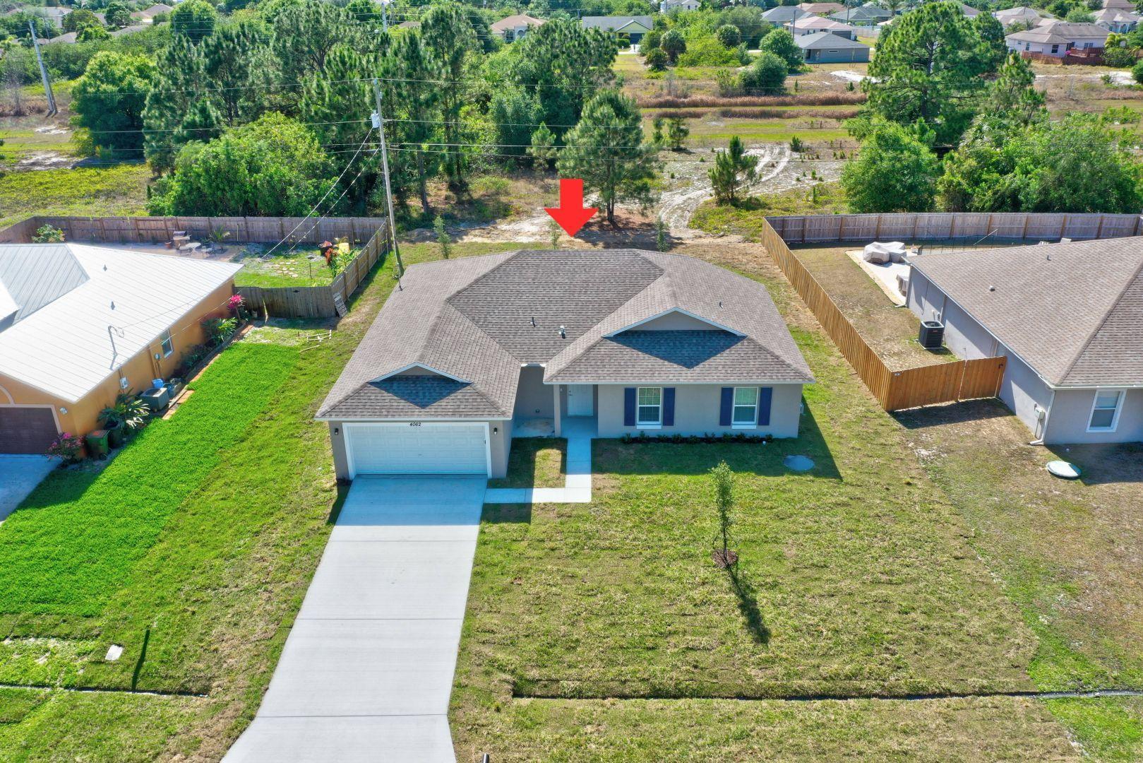 1010 SW Calmar Avenue