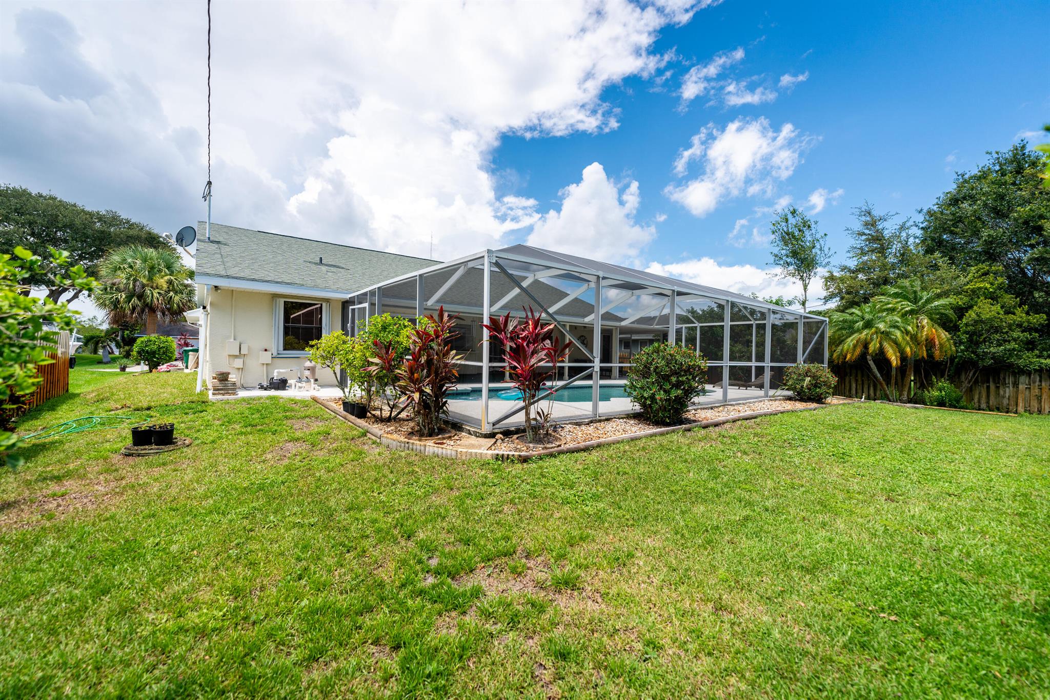 2251 SE Mcmaster Street