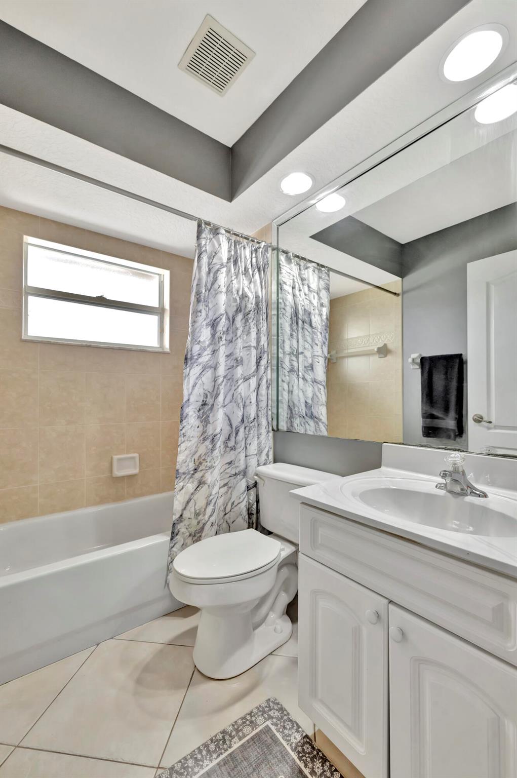 1241 SW Marmore Avenue