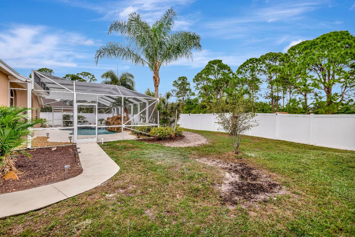 1241 SW Marmore Avenue