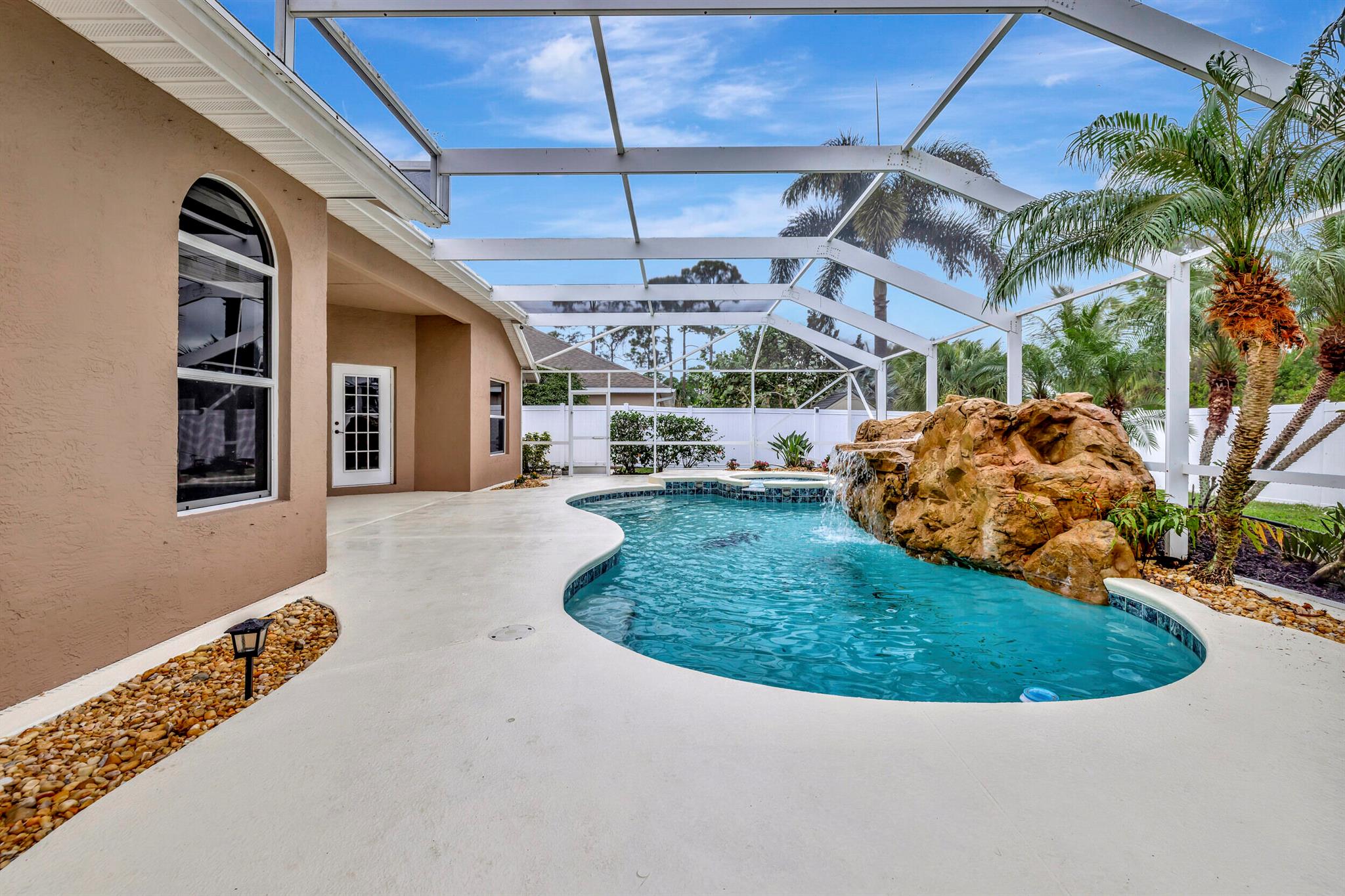 1241 SW Marmore Avenue