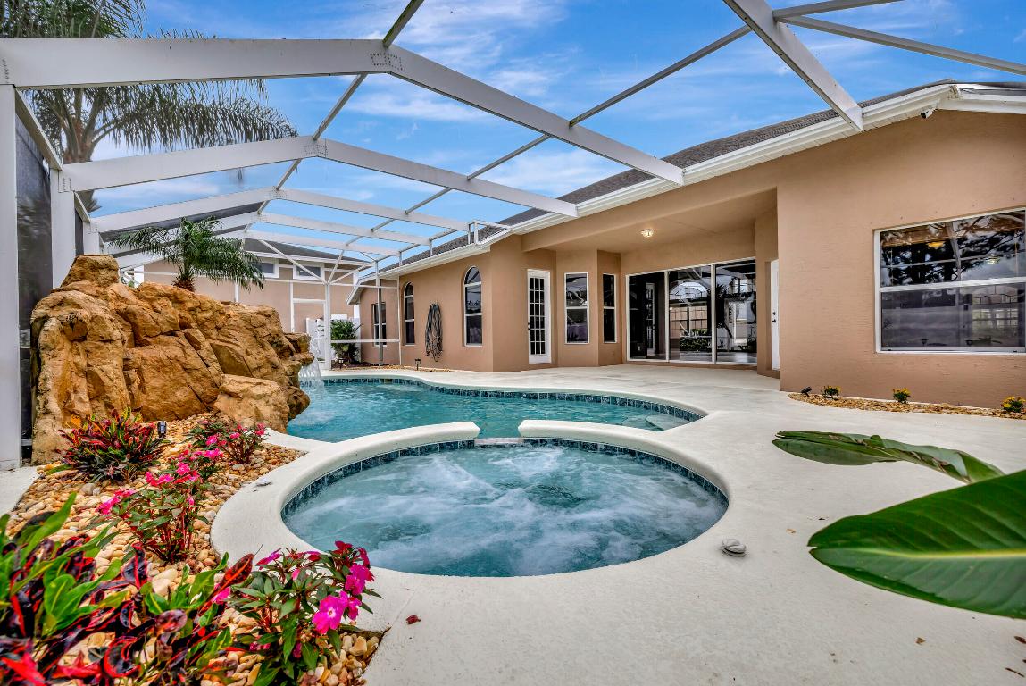 1241 SW Marmore Avenue