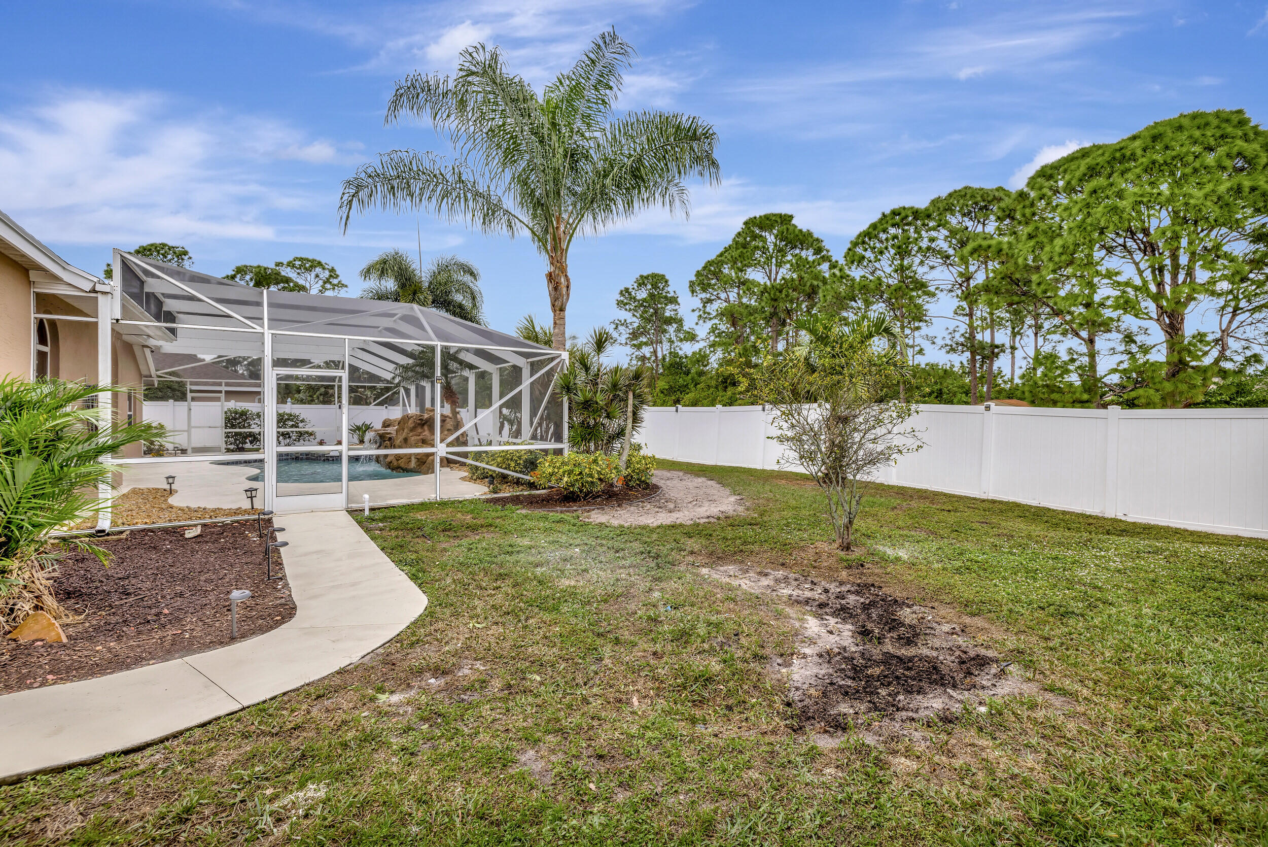 1241 SW Marmore Avenue