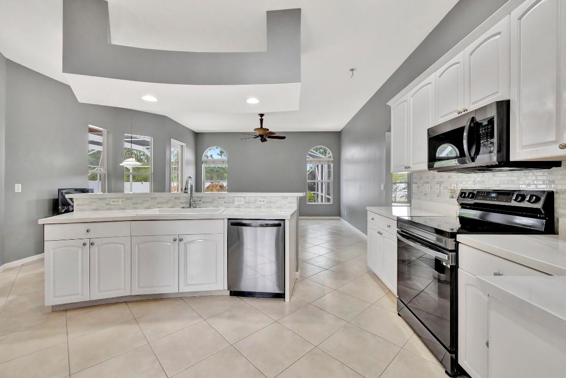 1241 SW Marmore Avenue