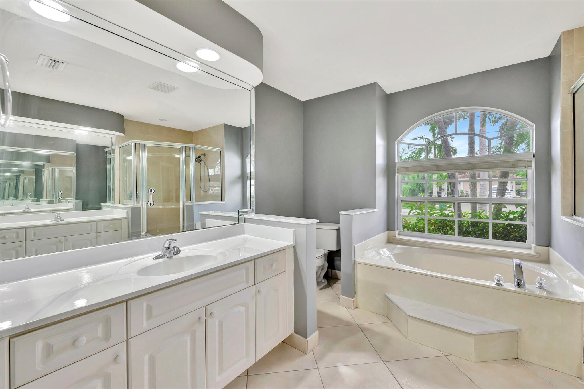 1241 SW Marmore Avenue