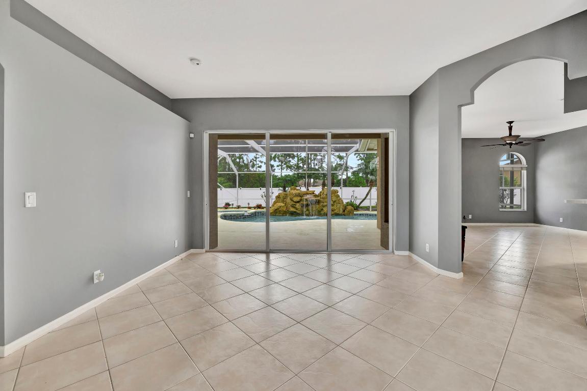 1241 SW Marmore Avenue