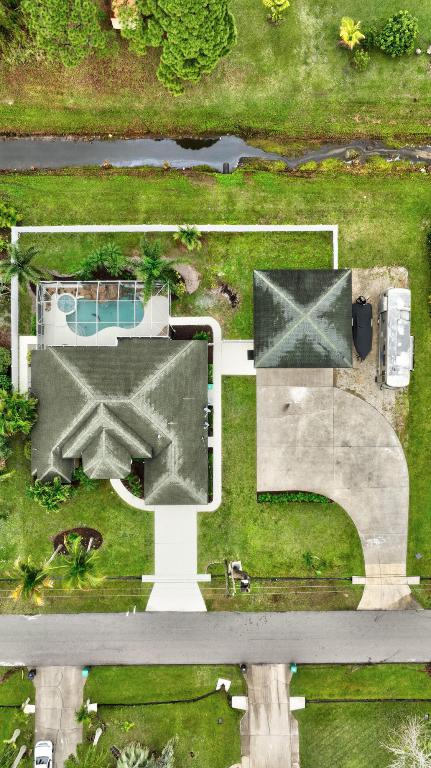 1241 SW Marmore Avenue