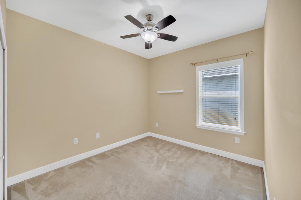 5335 NW Wisk Fern Circle