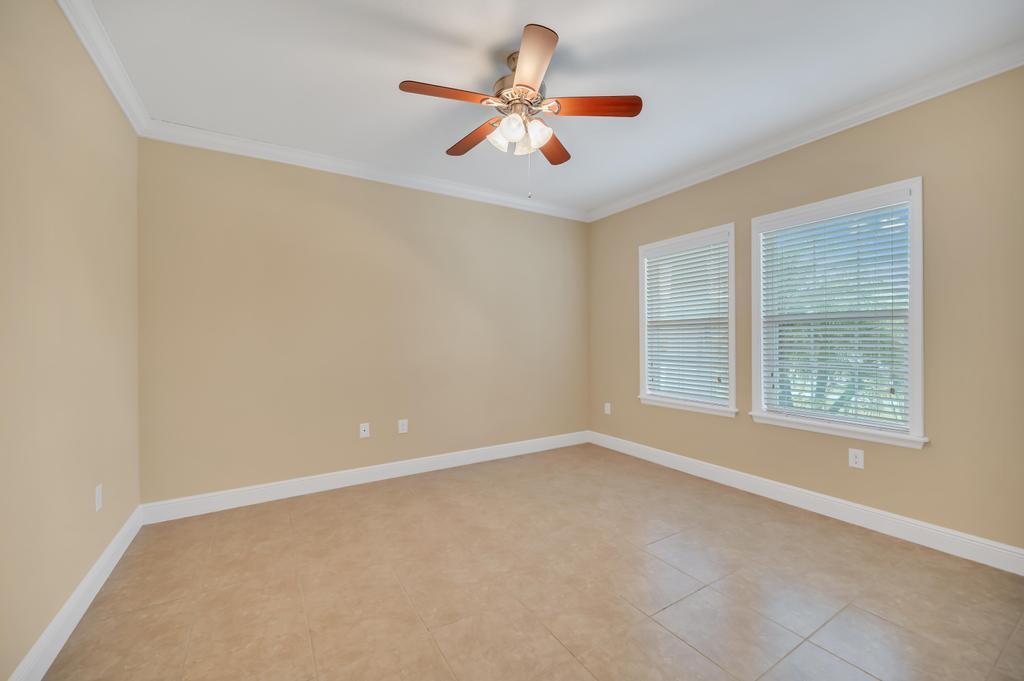 5335 NW Wisk Fern Circle