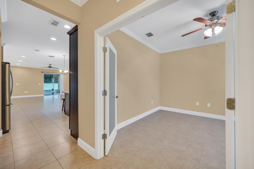5335 NW Wisk Fern Circle