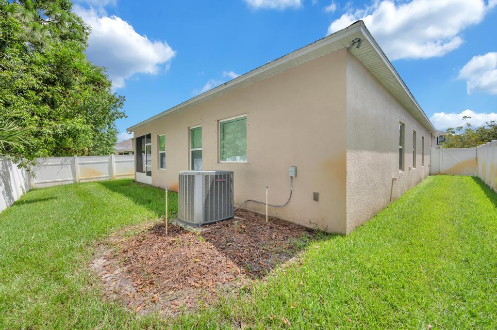 5335 NW Wisk Fern Circle