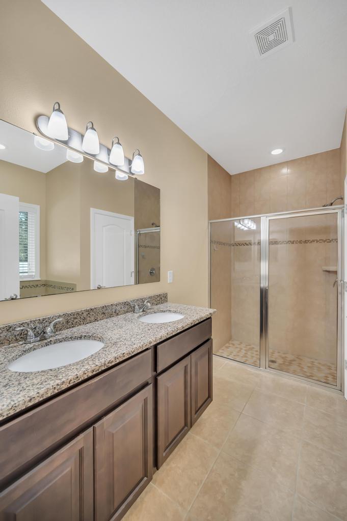 5335 NW Wisk Fern Circle