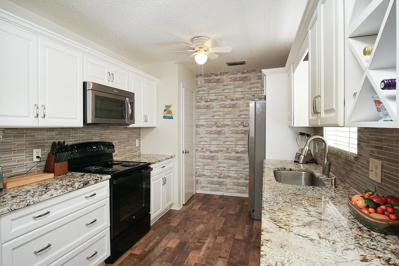 12 Lake Vista Trail 101