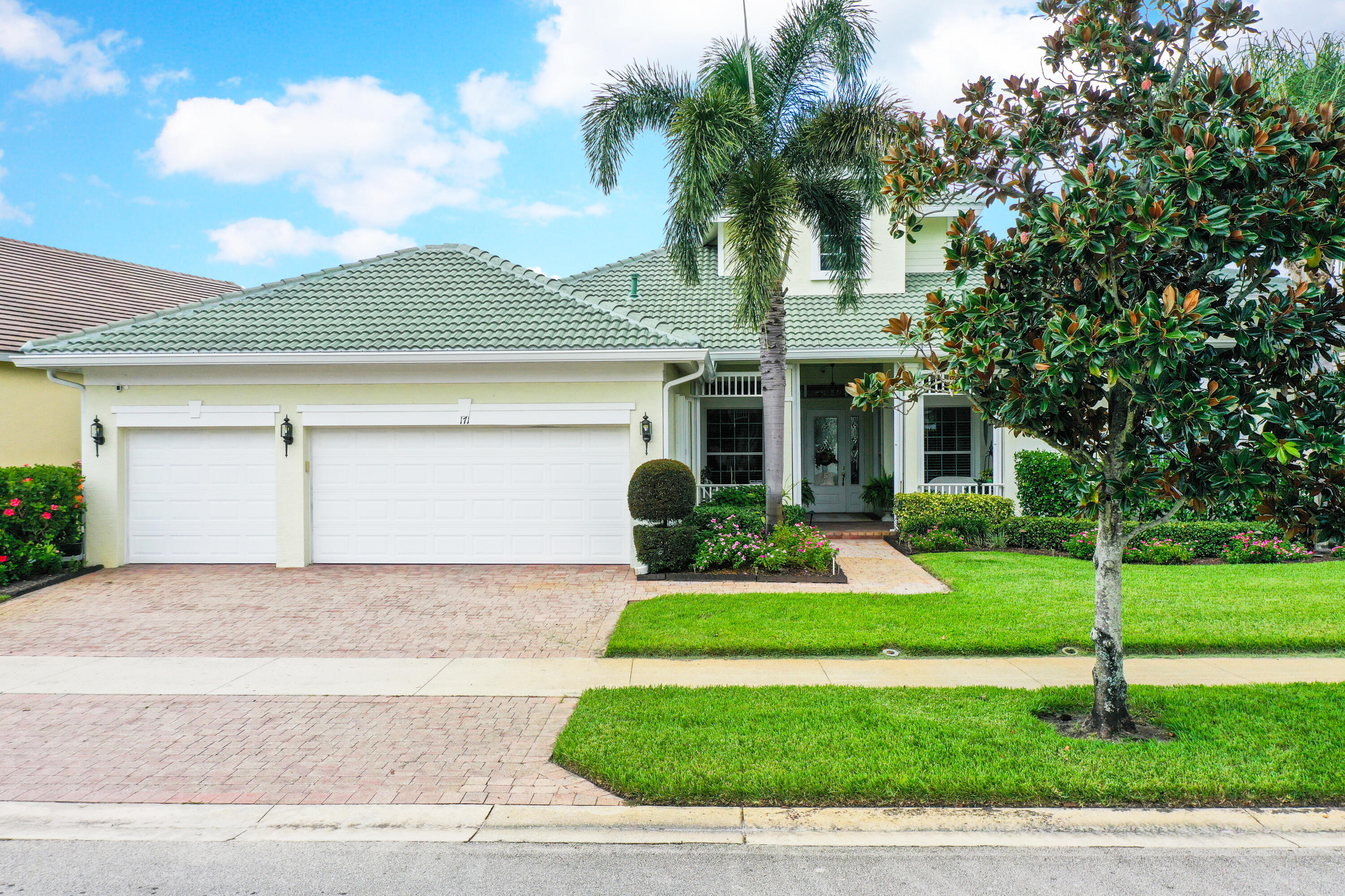 171 NW Magnolia Lakes Boulevard