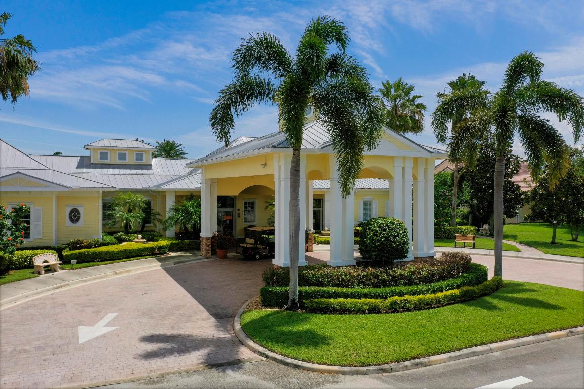 171 NW Magnolia Lakes Boulevard