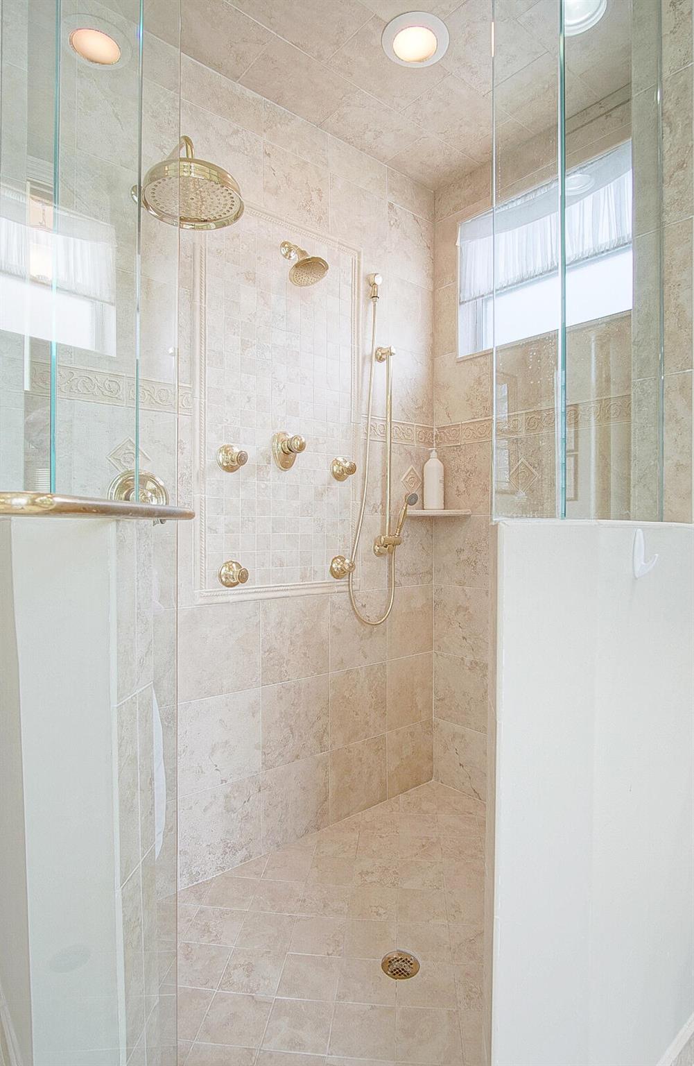 171 NW Magnolia Lakes Boulevard