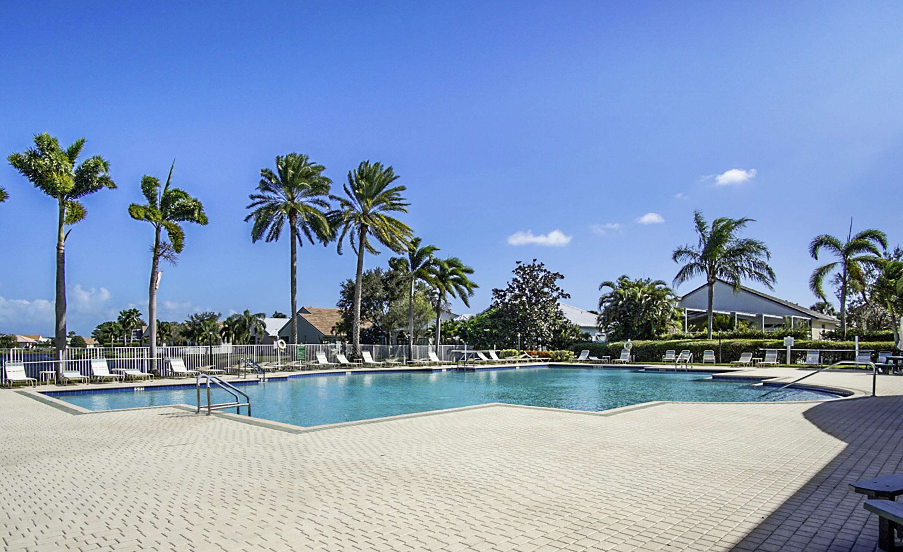 171 NW Magnolia Lakes Boulevard