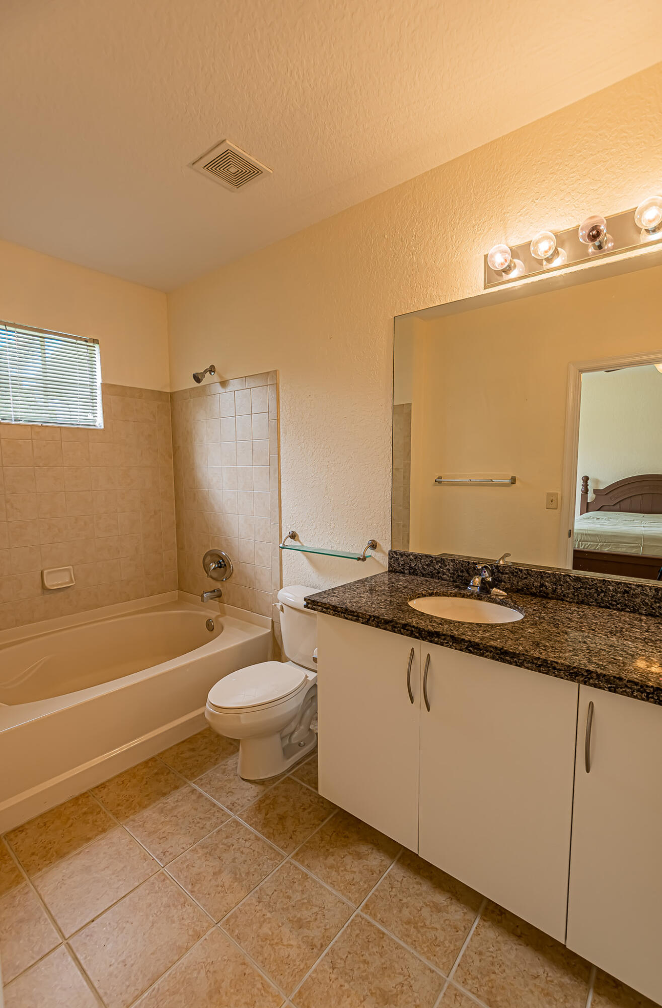160 SW Peacock Boulevard 31-205
