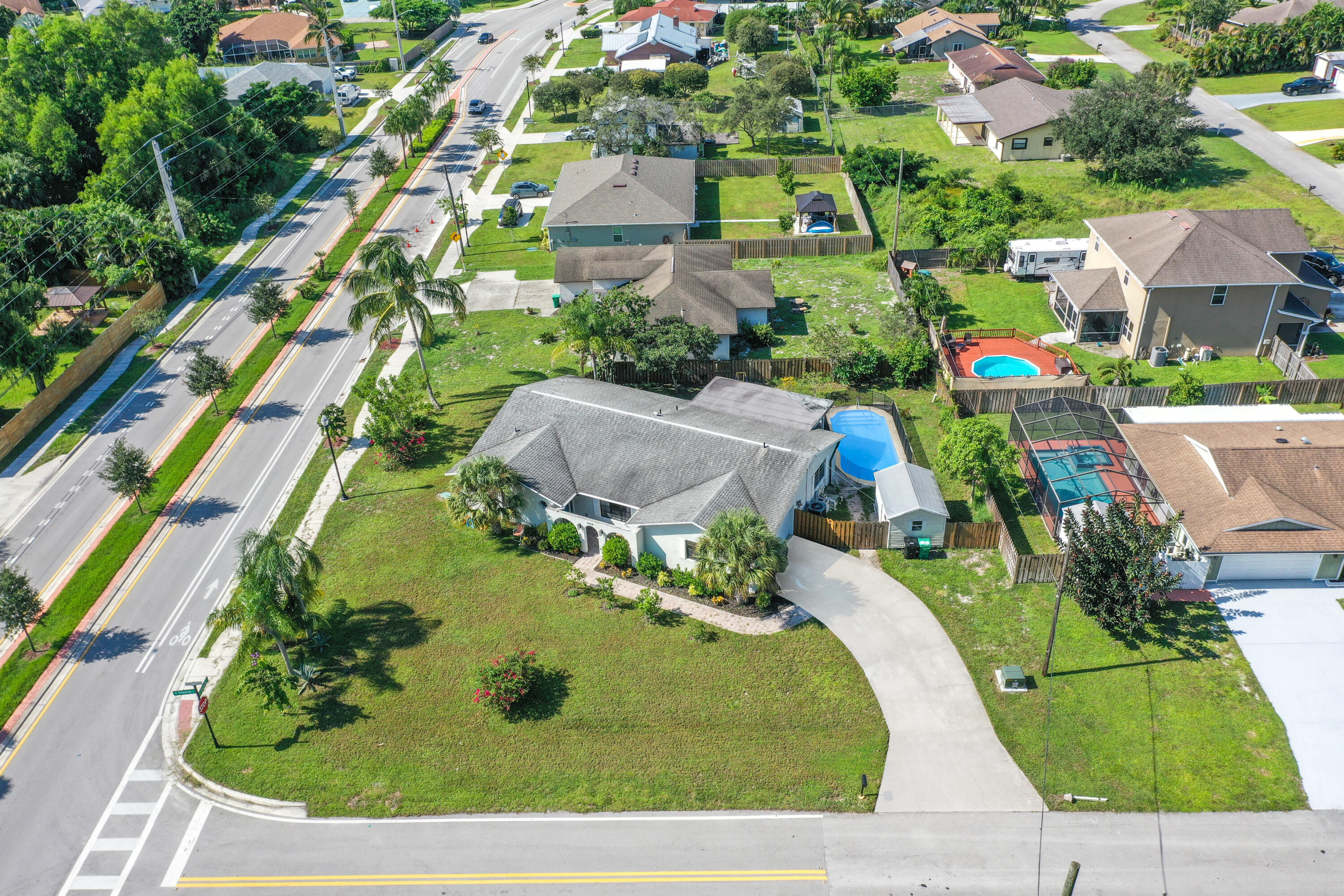 698 SE Delancey Lane