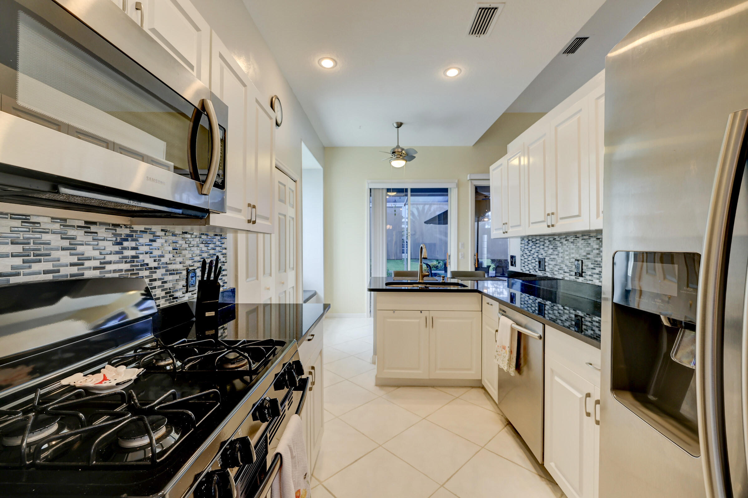 450 SW Fairway Landing
