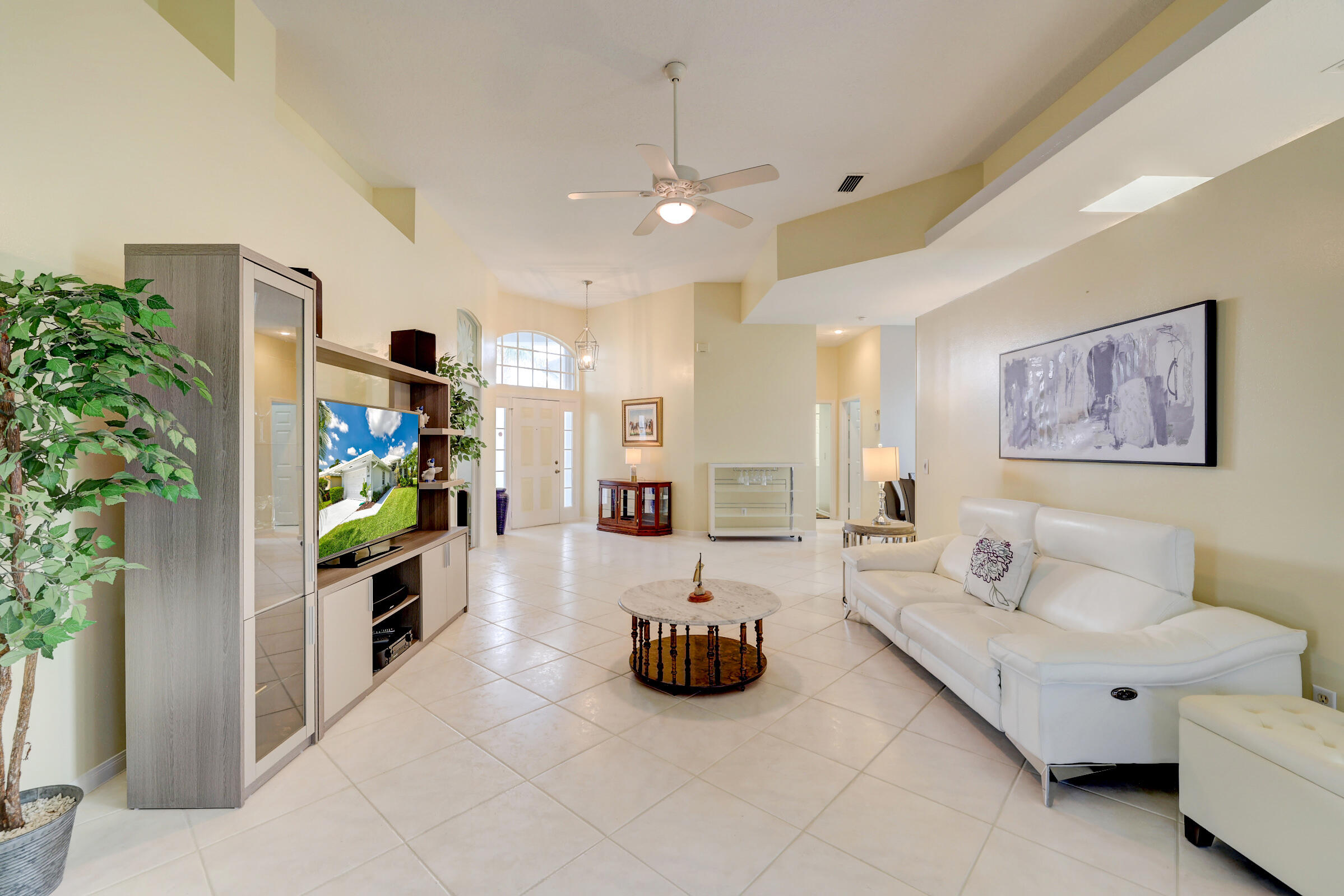 450 SW Fairway Landing