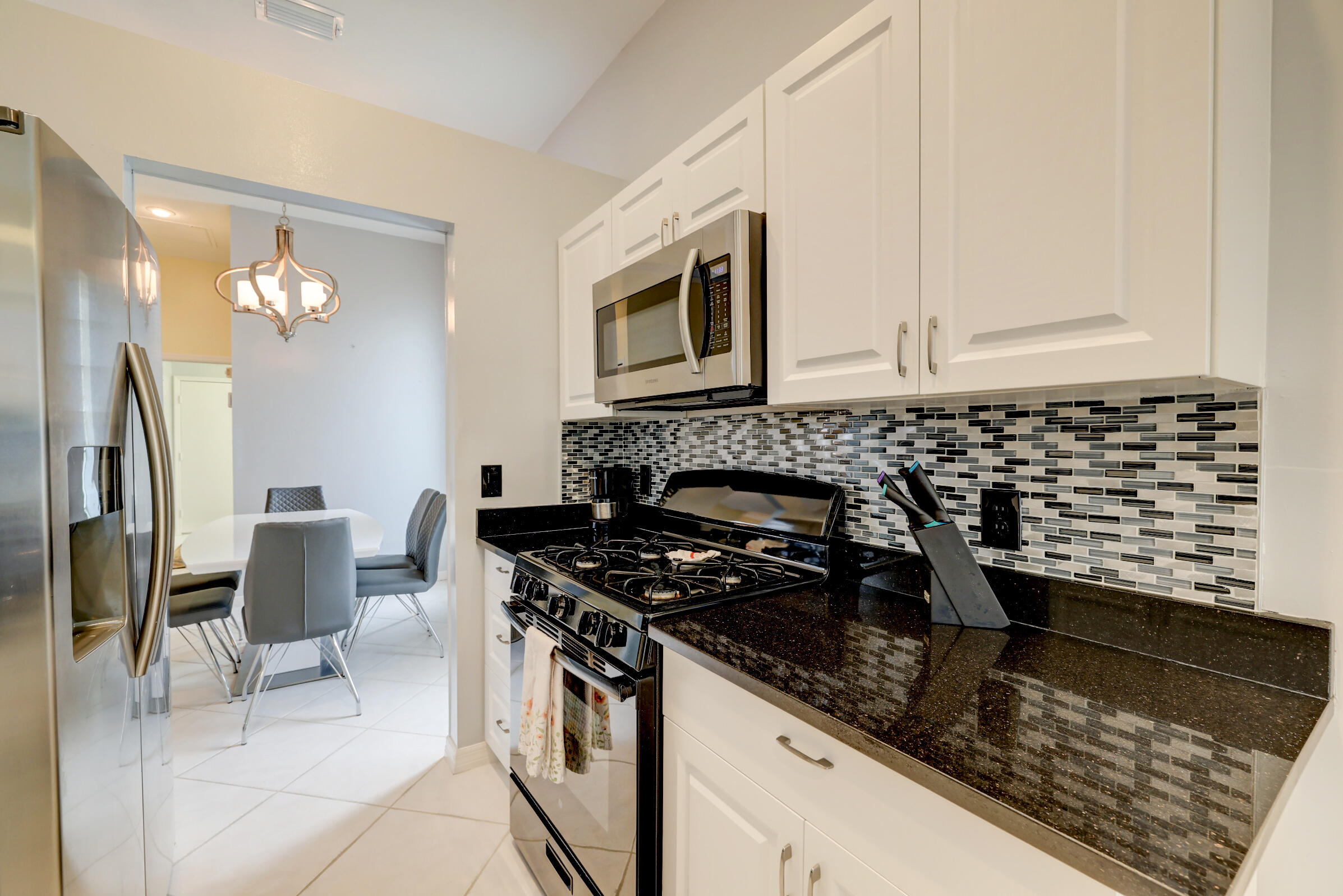450 SW Fairway Landing