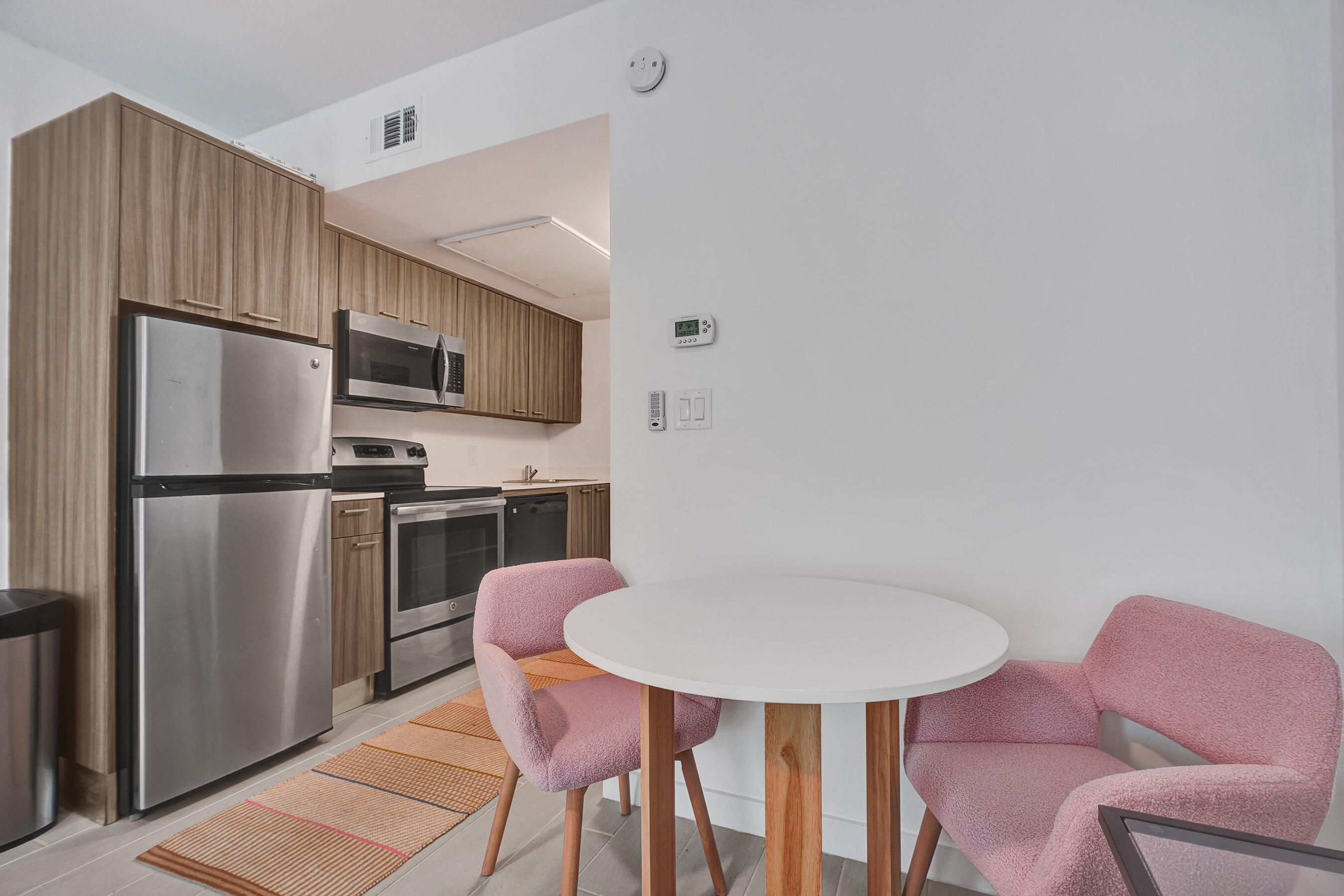 740 Meridian Avenue 12