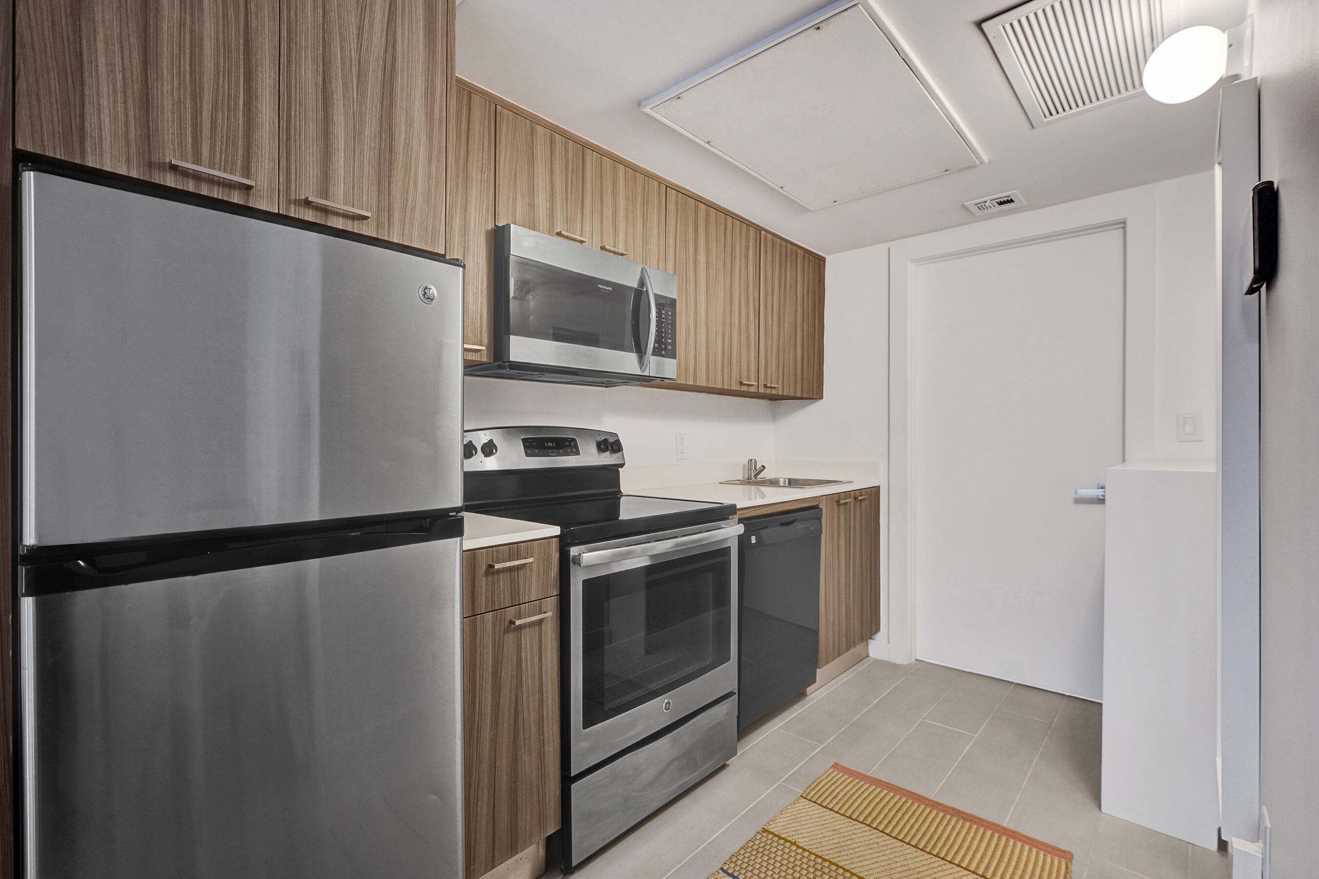 740 Meridian Avenue 12