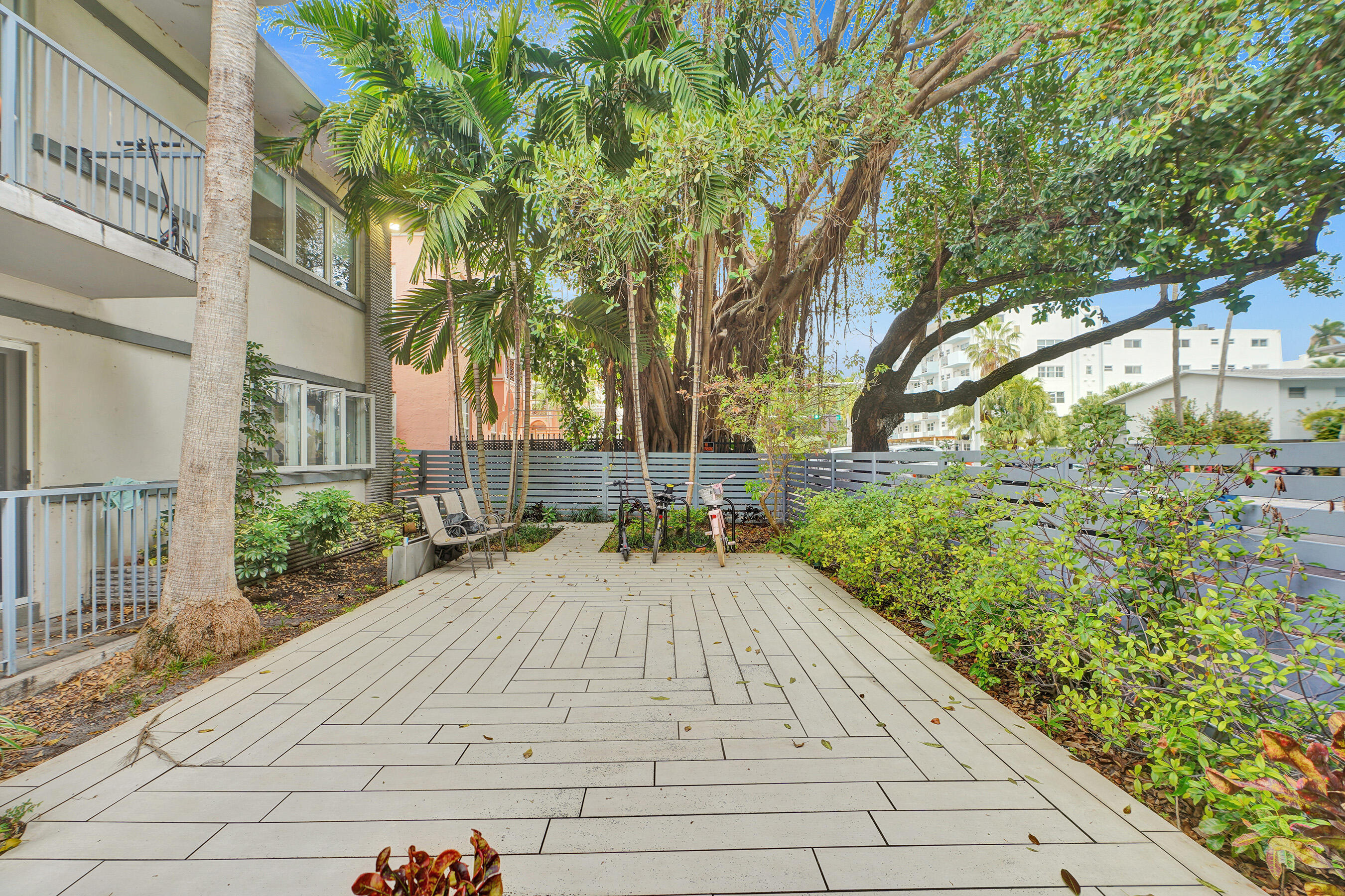 740 Meridian Avenue 12