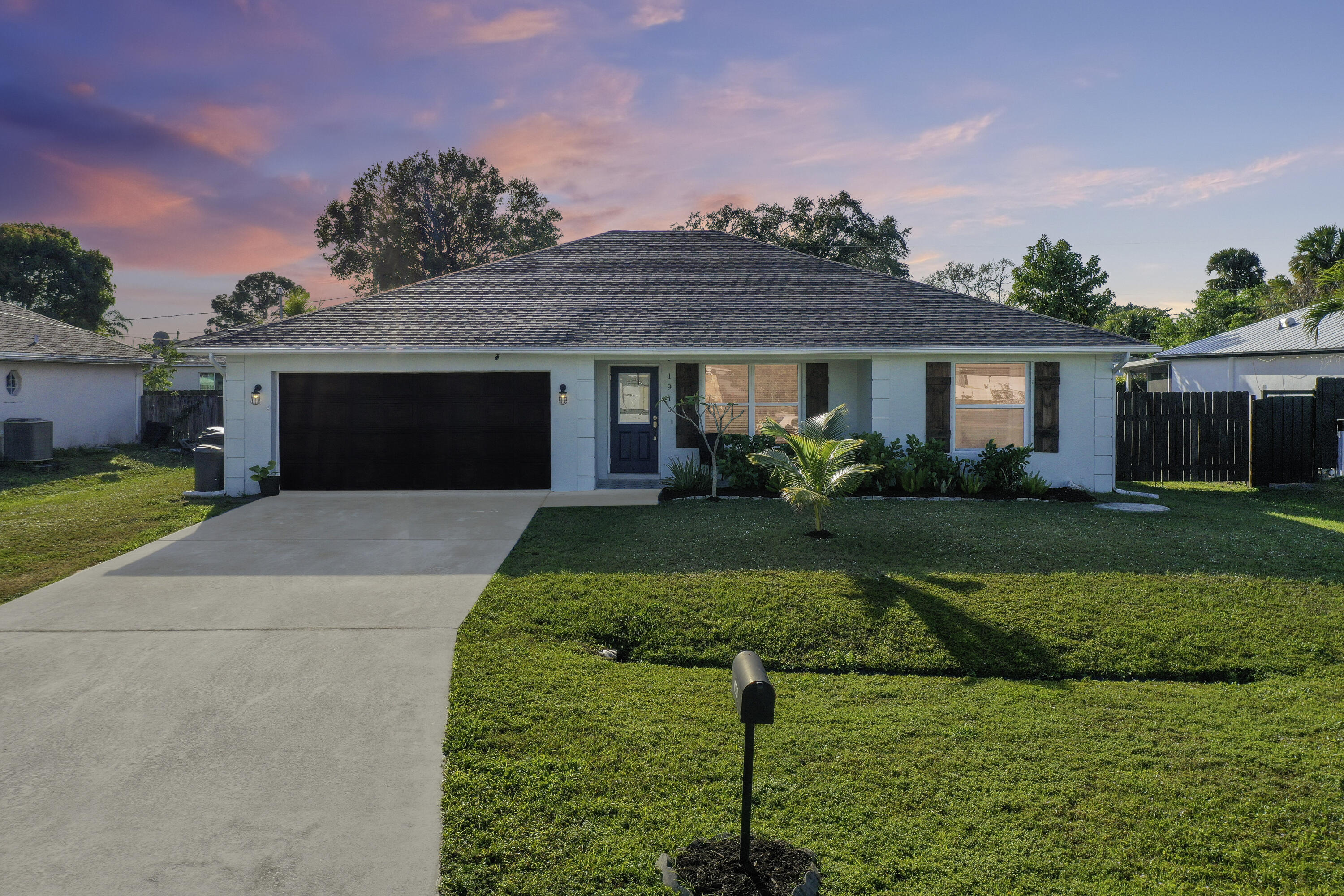 1910 SW Dorado Lane