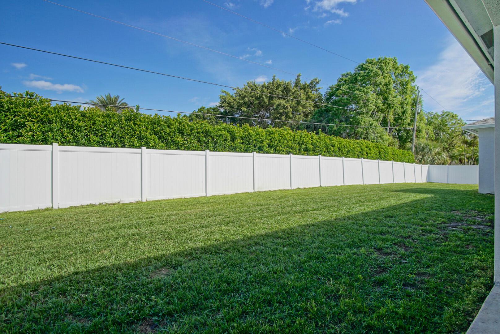 2017 SW Justison Avenue