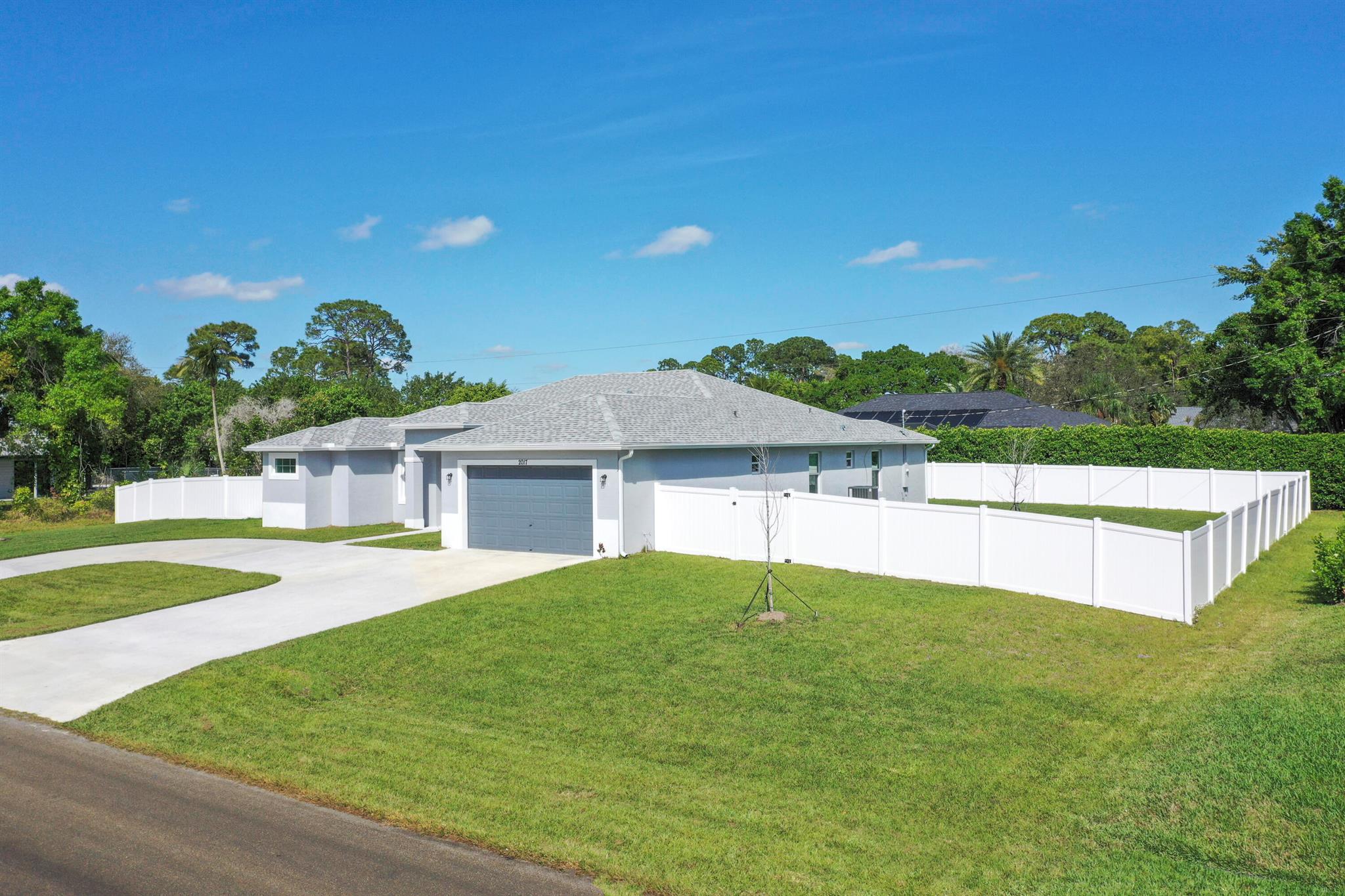 2017 SW Justison Avenue