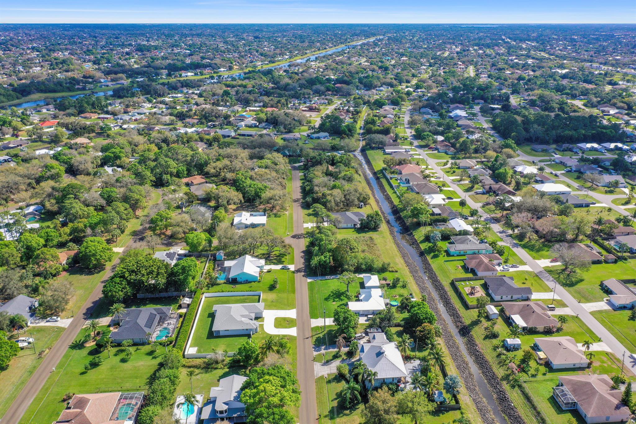 2017 SW Justison Avenue