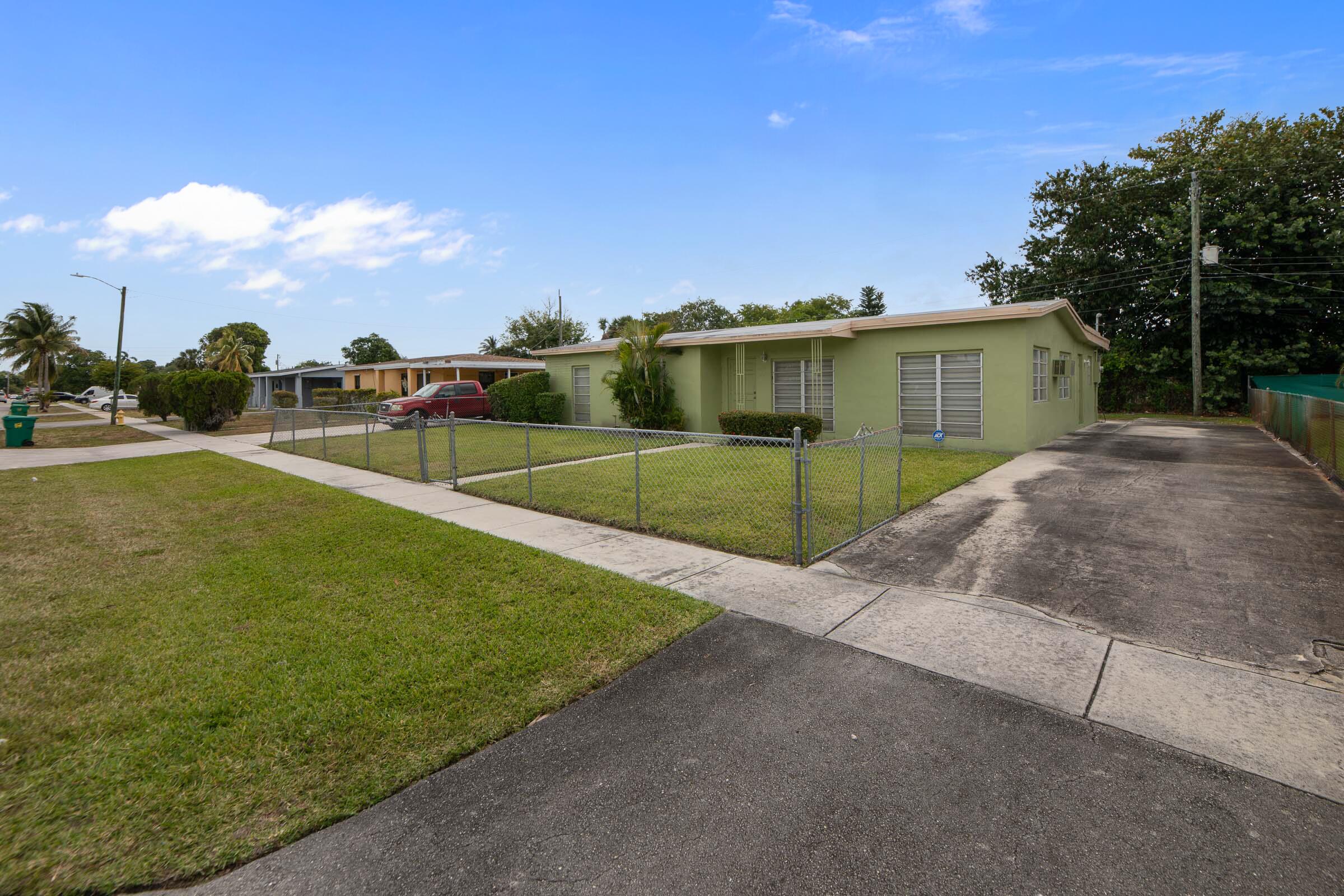 3460 NW 6 Street