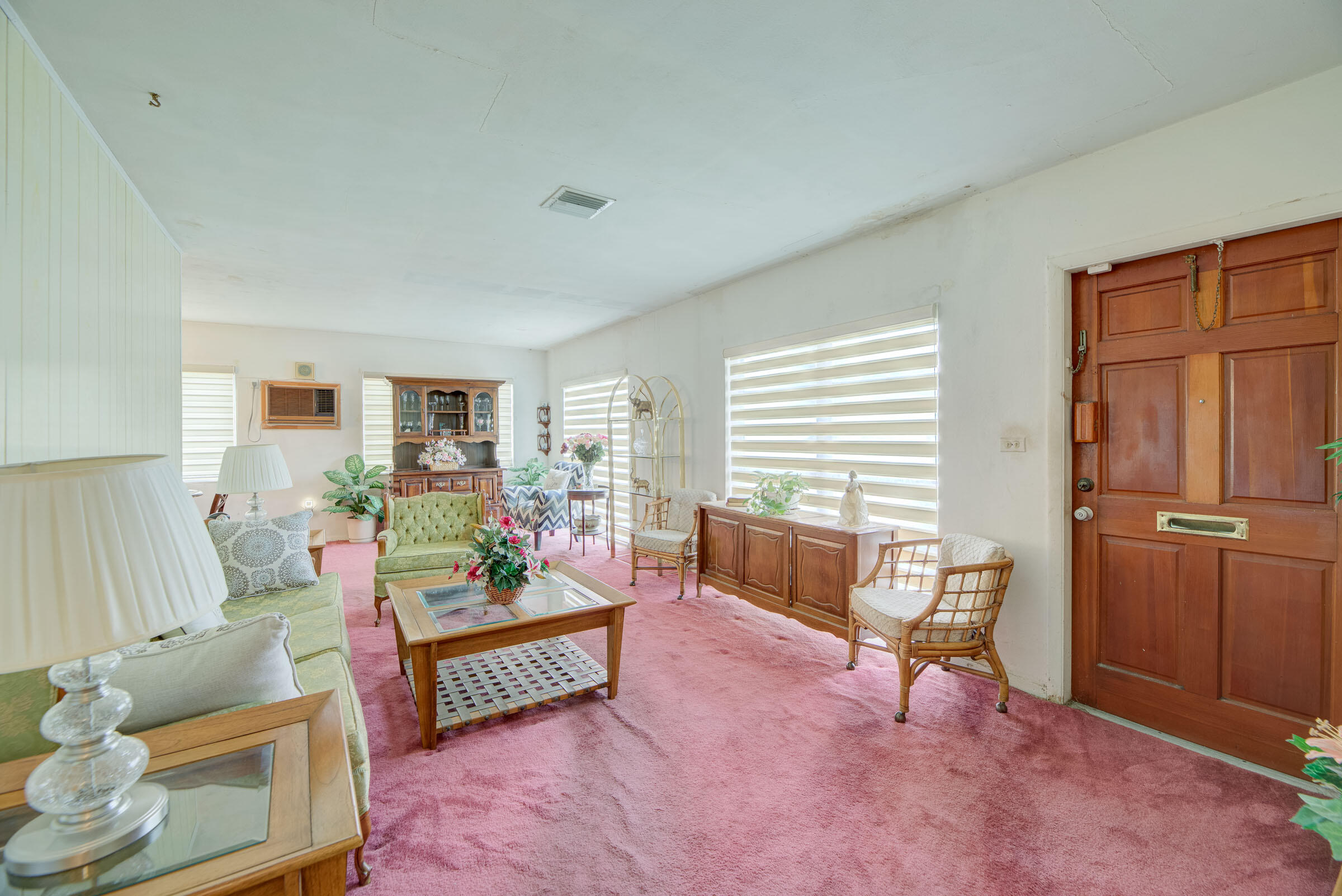3460 NW 6 Street