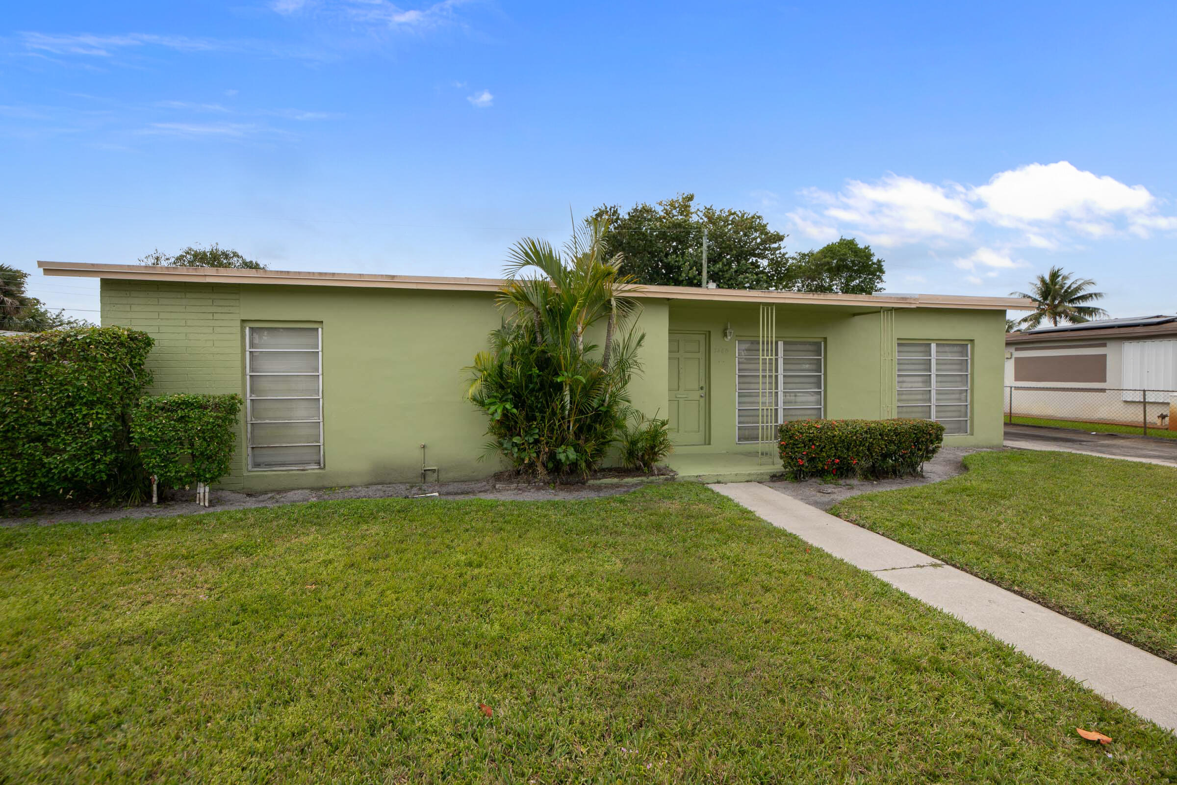 3460 NW 6 Street