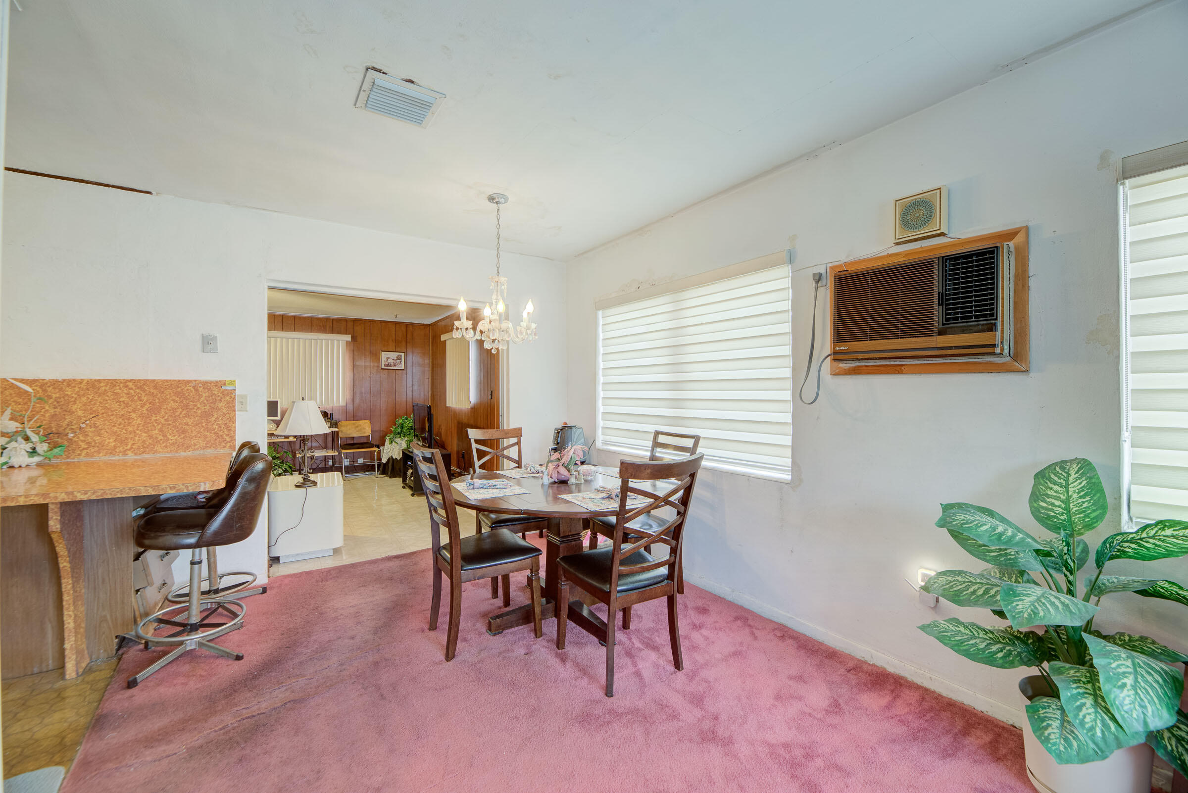 3460 NW 6 Street