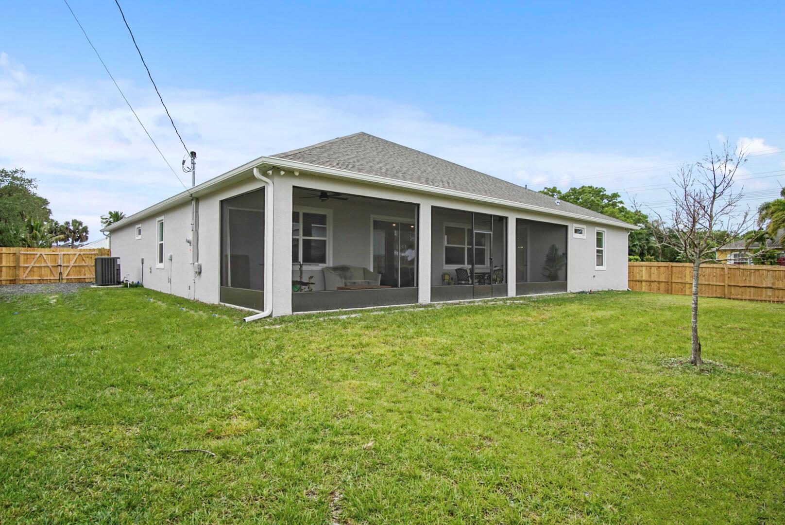 2191 SW Jaguar Avenue