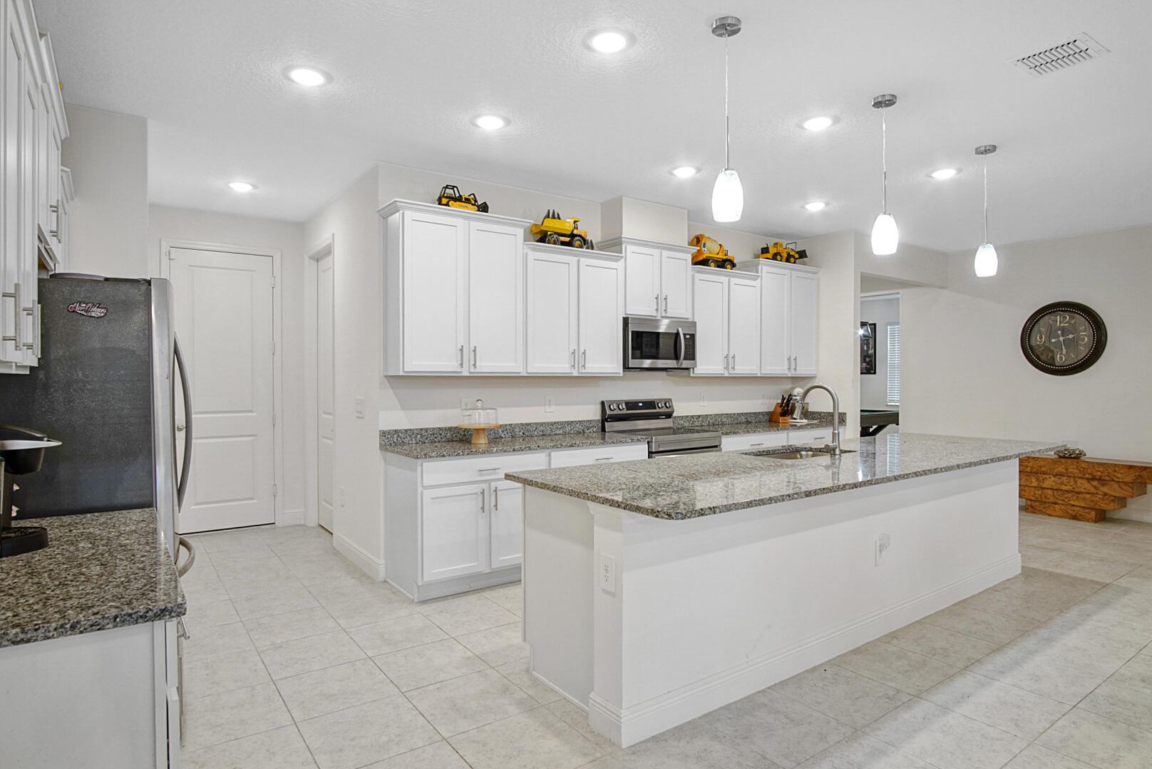 2191 SW Jaguar Avenue