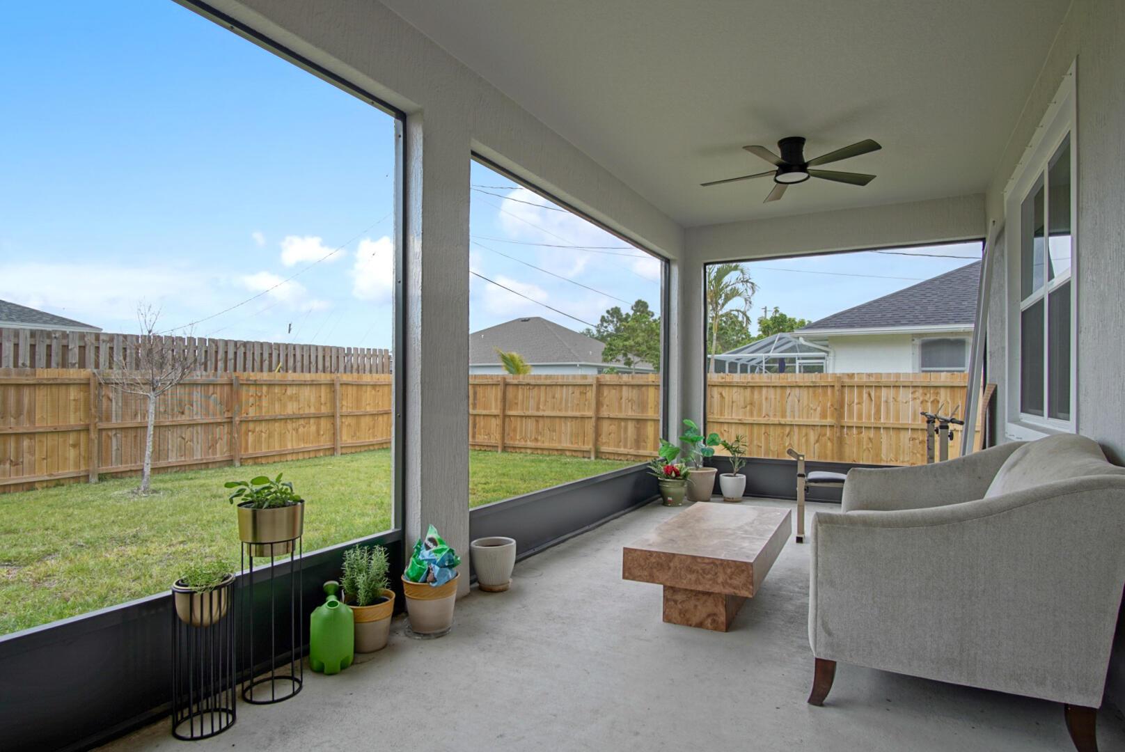 2191 SW Jaguar Avenue