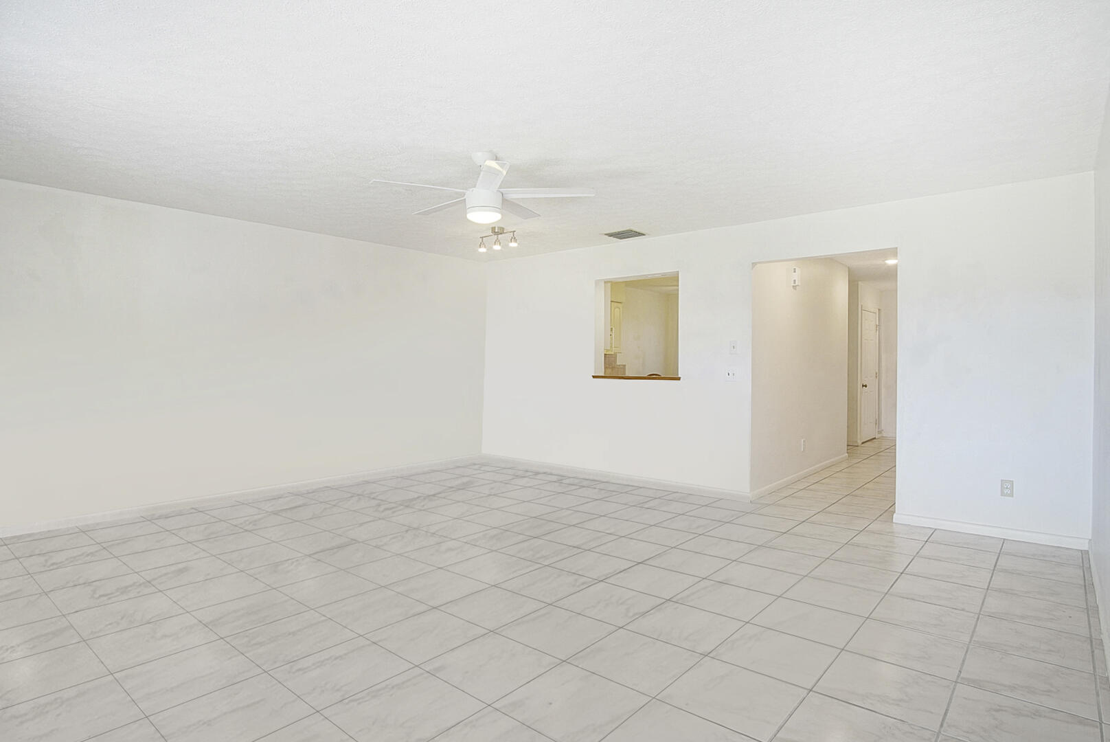 2060 Colonial Road 2