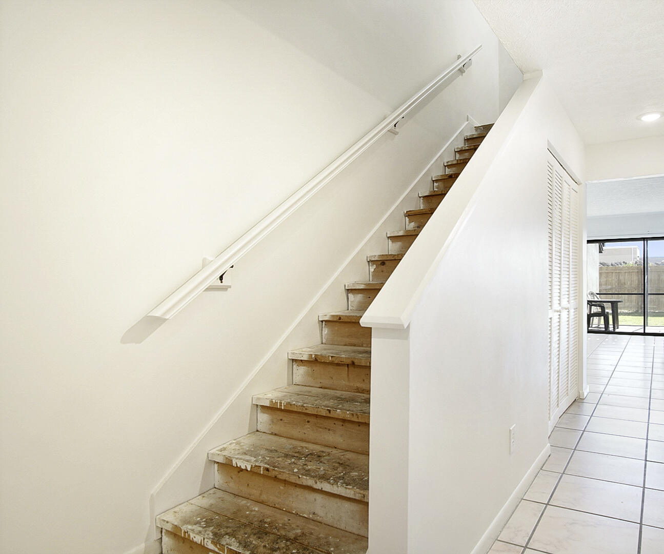2060 Colonial Road 2