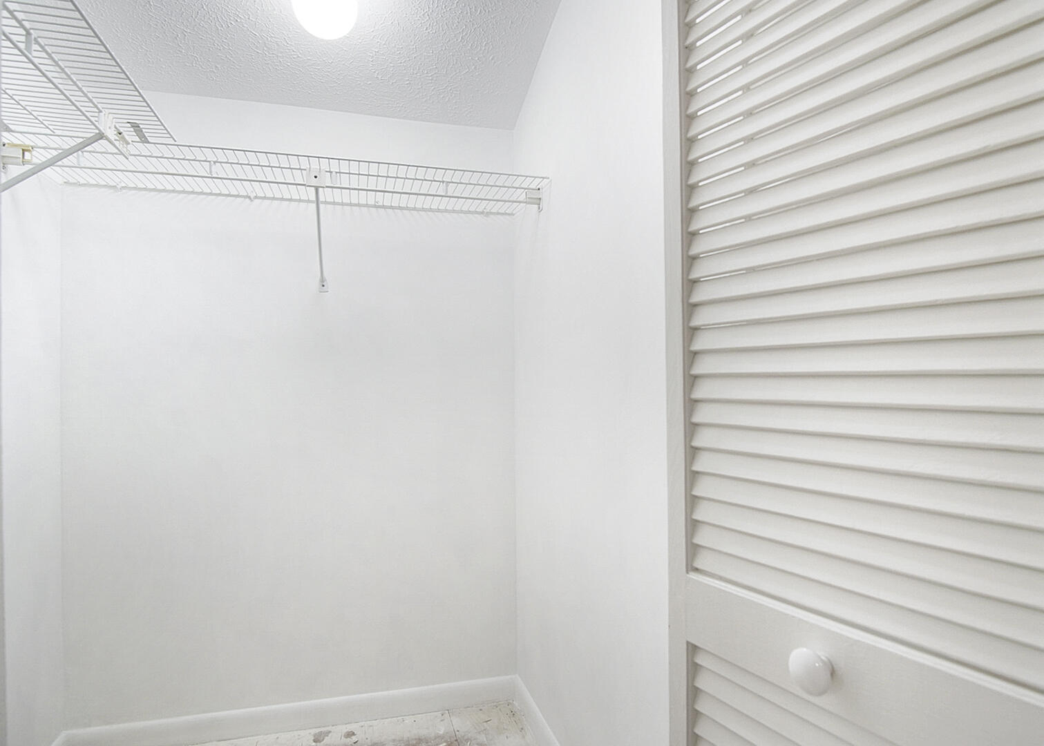 2060 Colonial Road 2