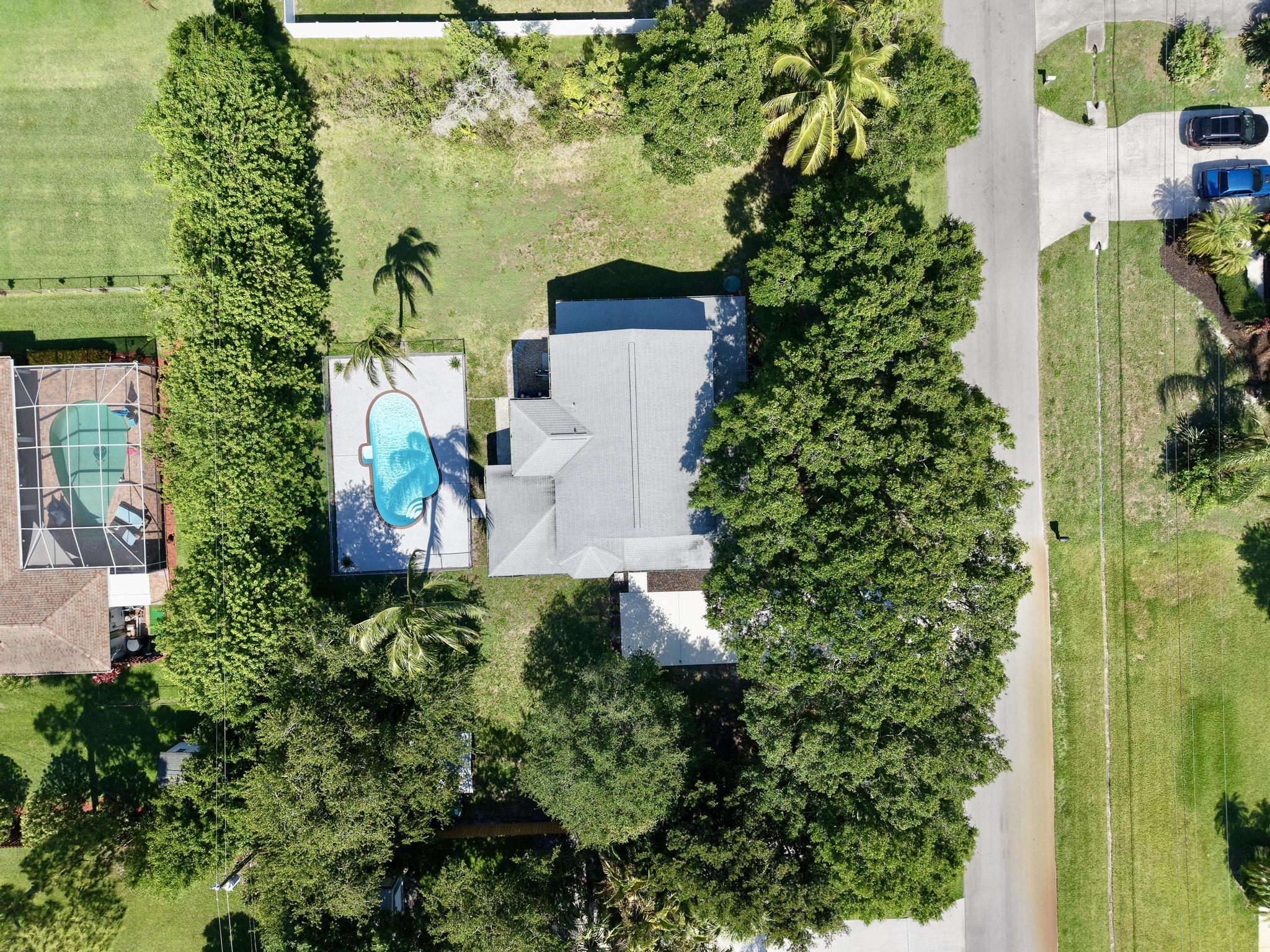 2033 SW Justison Avenue