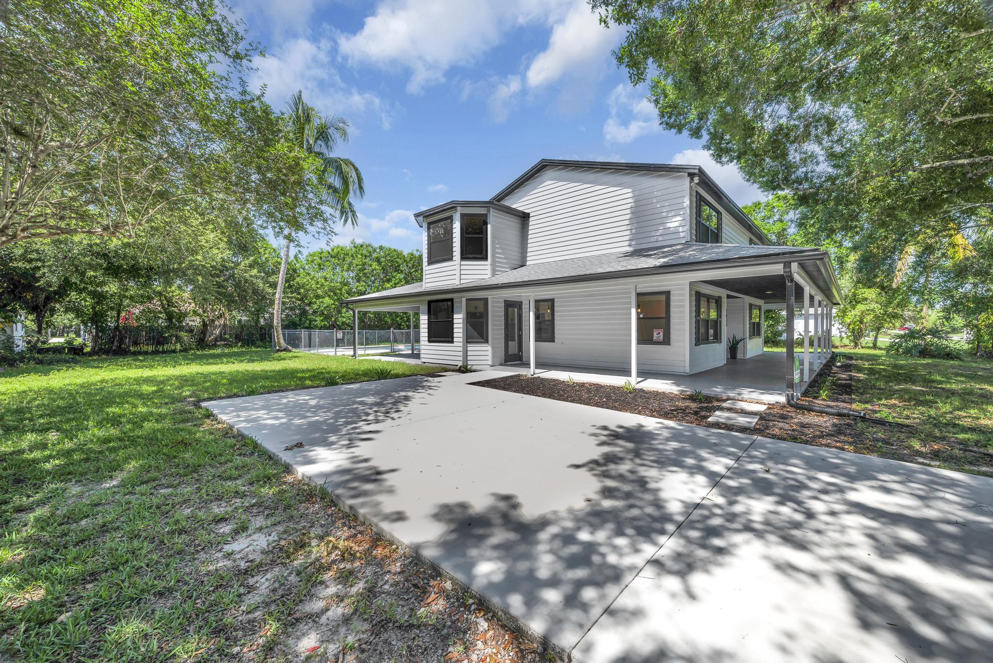 2033 SW Justison Avenue