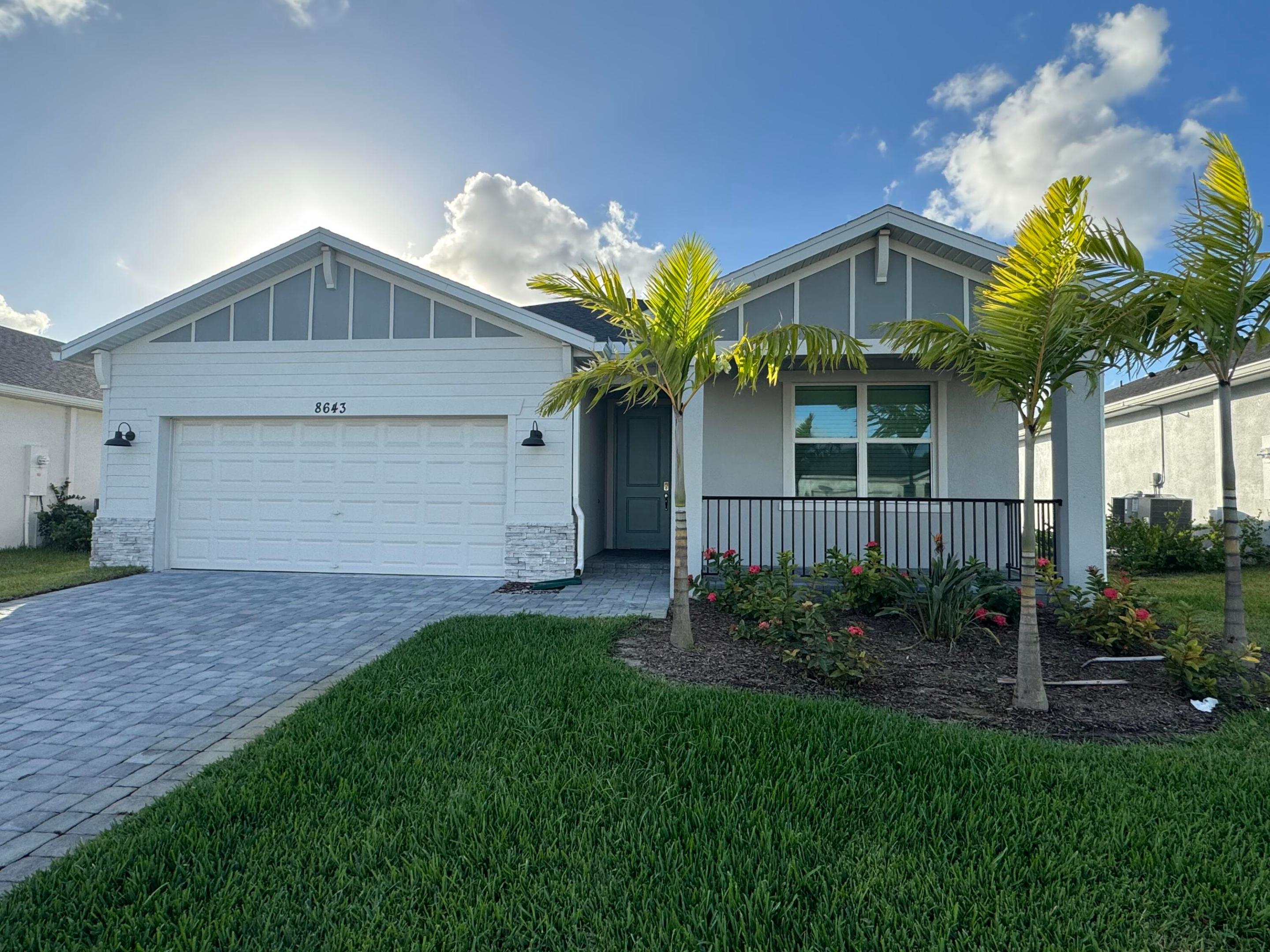 8643 Dahlia Circle