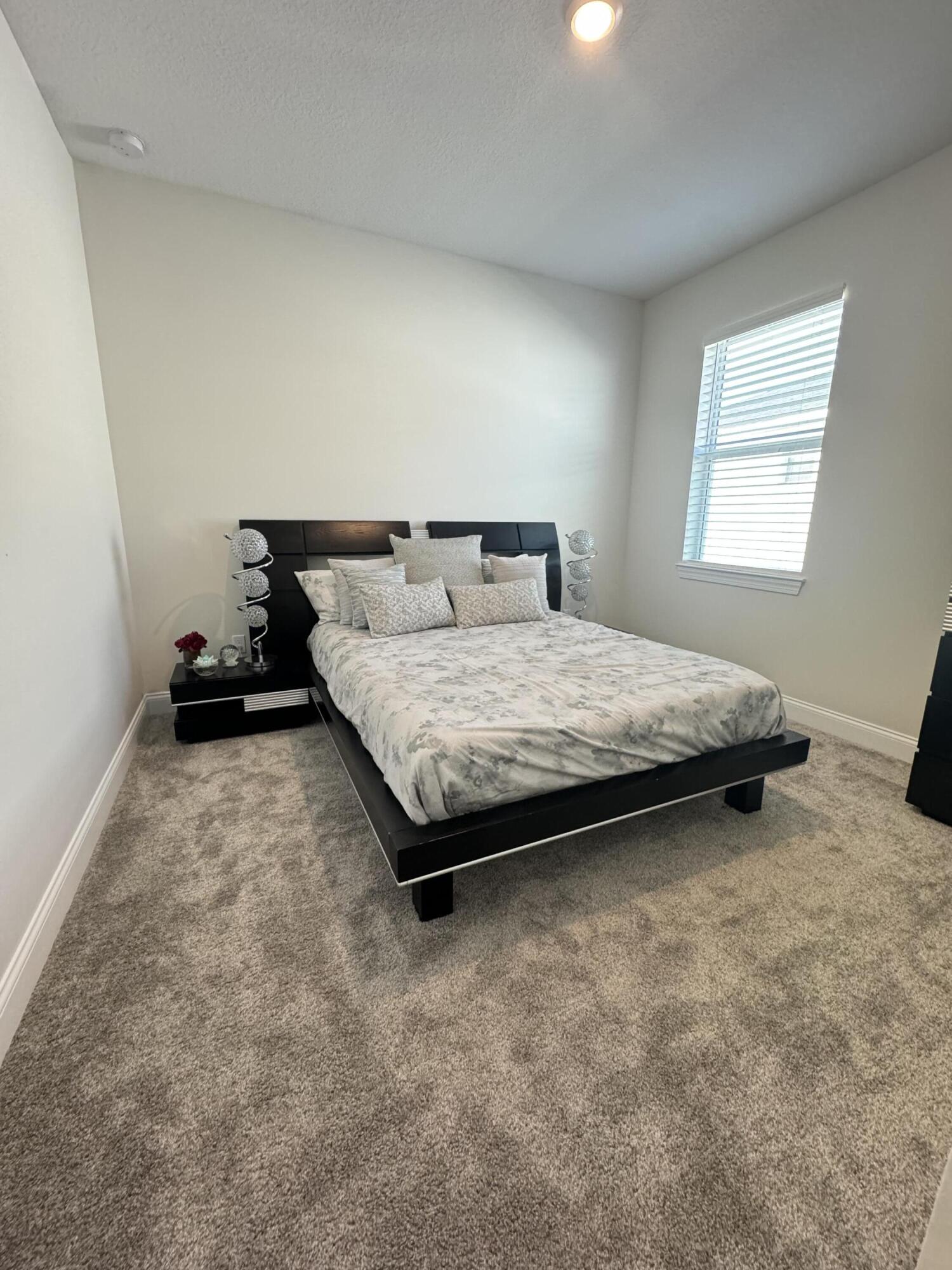 8643 Dahlia Circle