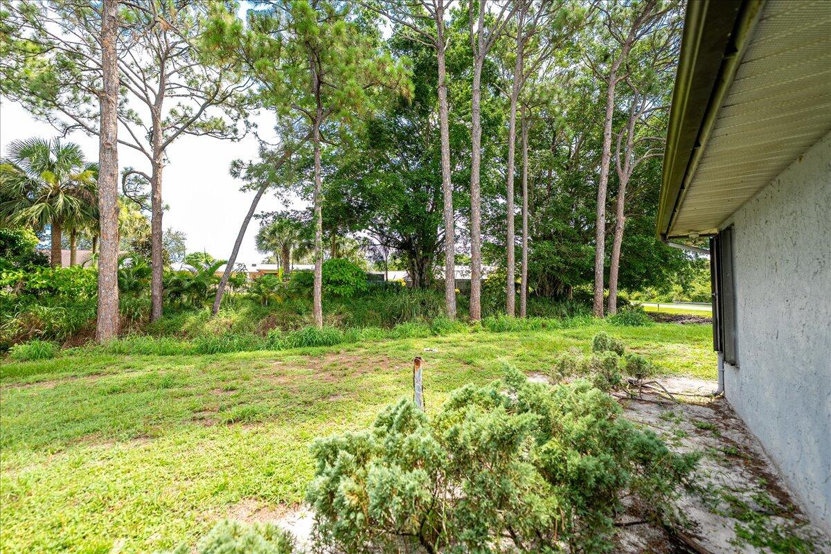 1950 SE Crowberry Drive